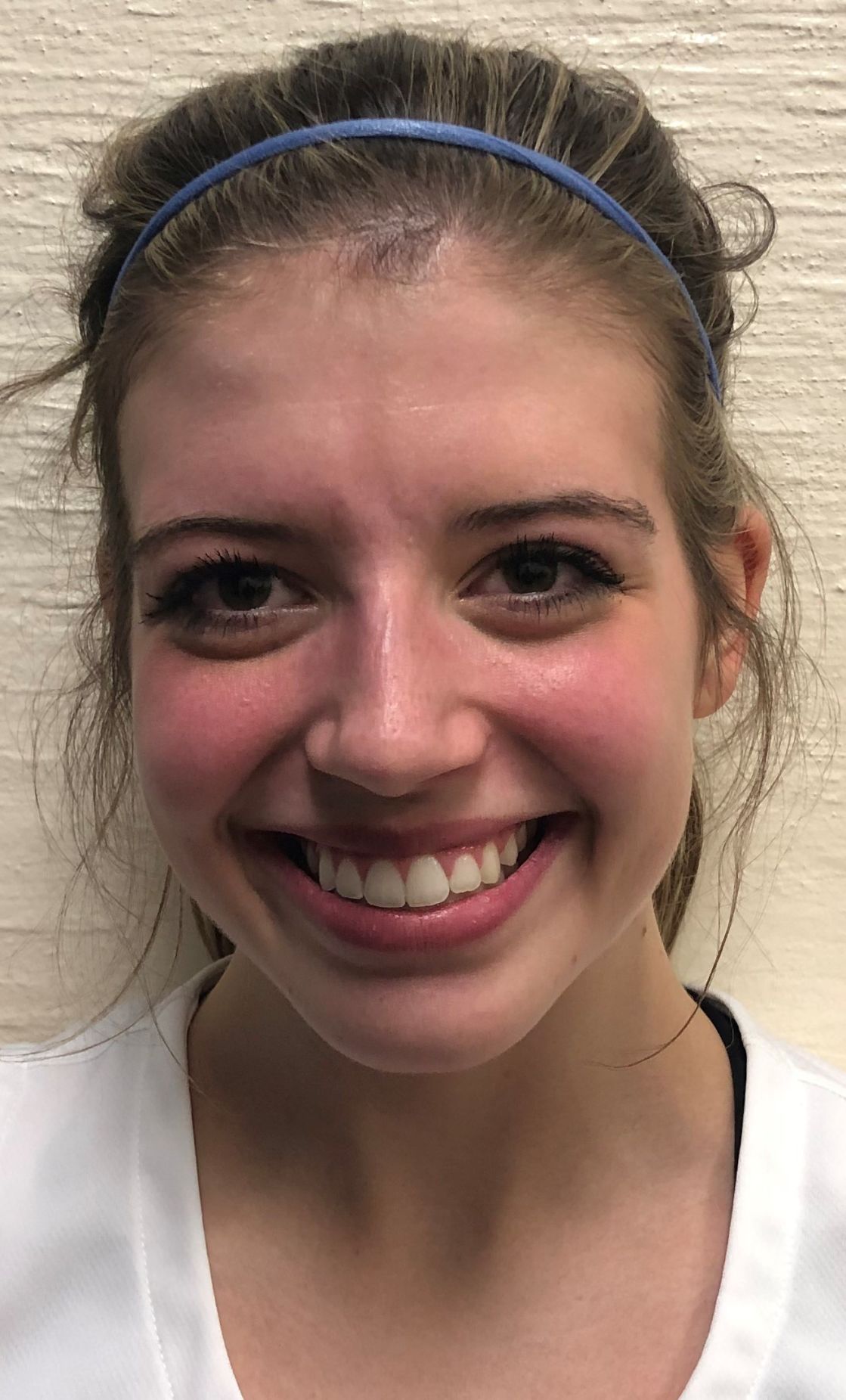 Ashlynn Caddel head shot